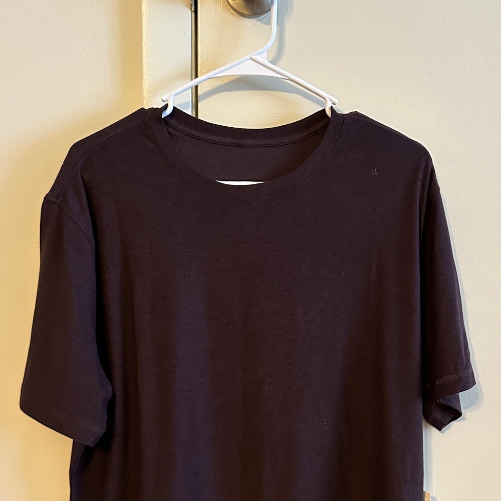 Vuori Dark Brown Men's Strato Tech Tee